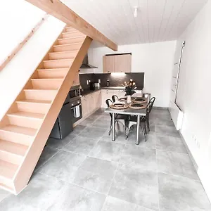 https://le-chaplin.hotels-rhonealpes.com