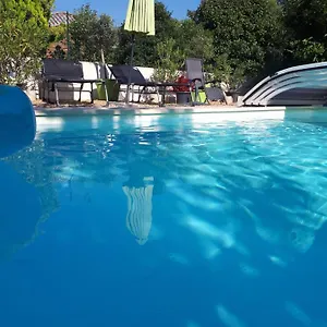  Séjour chez l'habitant Avec Piscine